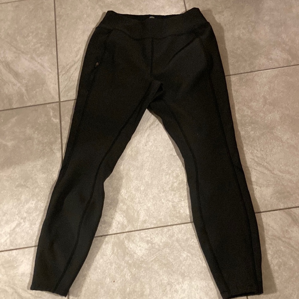 Sherpa Dolma softshell tight. Title 9 sells calls them the Vitality tight